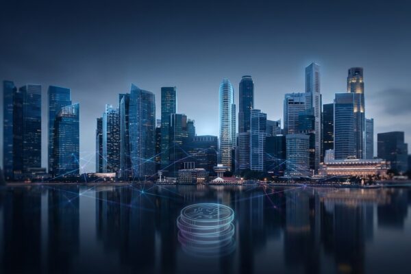 Ilustración: a modern financial district skyline in Singapore at twilight. Ilustración generada con IA.